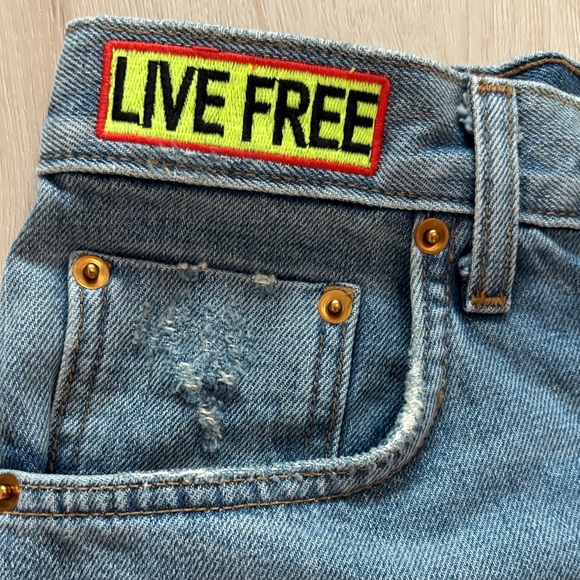 HI RISE ROCKER LIVE FREE BOLT JEAN SHORTS - VINTAGE - Picture 7 of 17